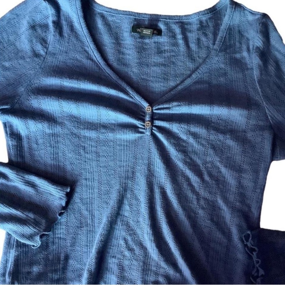 Blue top